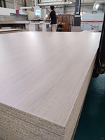 Panneau décoratif en mélamine surdimensionné 2100*2800*18mm, imitation bois, pour murs intérieurs et meubles de garde-robe