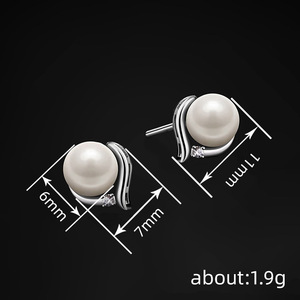Orecchini a perno semplici effetto perla da donna, eleganti per l'uso quotidiano, gioielli alla moda per le orecchie - Product Image 3