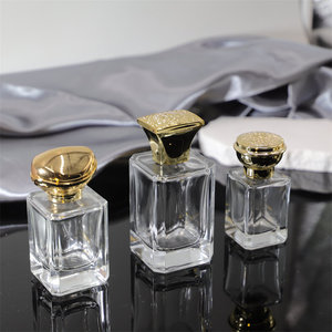 Nuova bottiglia di profumo di <span class=keywords><strong>vetro</strong></span> trasparente quadrato crema per il viso 30ml 50ml capacità 100ml glossatura superficie <span class=keywords><strong>pellicola</strong></span> di tenuta - Product Image 5