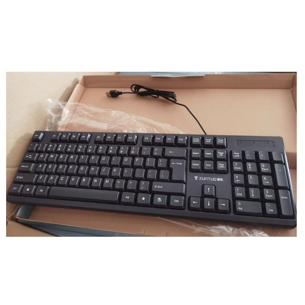 Spot wholesale high quality affordable wired keyboard notebook desktop computer business office portable universal USB keyboard