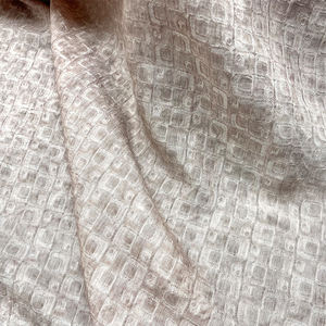 Gris <span class=keywords><strong>Rosa</strong></span> Patrón oscuro Jacquard geométrico Tencel Tela de cáñamo Primavera y verano Cheongsam Hanfu Tela - Product Image 1