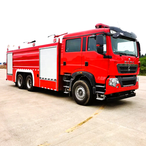 Nouveau <span class=keywords><strong>camion</strong></span> <span class=keywords><strong>de</strong></span> pompiers à pompe diesel 1suzu 6x4 <span class=keywords><strong>avec</strong></span> réservoir d'eau véhicule économique <span class=keywords><strong>de</strong></span> lutte contre l'incendie à vendre - Product Image 2