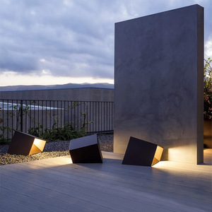 Modernas Lámparas Solares de Jardín de Acero Inoxidable, Lámparas LED Impermeables para Caminos y Paisajes - Product Image 4