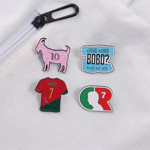 Broche de Esmalte con Diseño de Balón de Fútbol de Dibujos Animados, Pin Metálico para Solapa, Accesorio de Moda para Camisetas y Ropa, Regalo para Amigos - Product Image 3