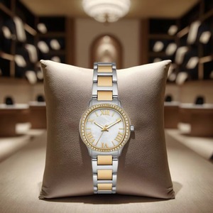 Elegante Reloj de Cuarzo Analógico para Mujer con Caja de Acero Inoxidable, Cristal Mineral, 31 mm de Diámetro, Resistente al Agua y Manecillas Luminosas - Product Image 6