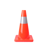 Cônes de signalisation routière flexibles de 18 pouces en PVC réfléchissant pour la sécurité des travaux routiers et l'entraînement au football