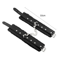 Menottes de sexe bdsm Dispositifs de manille de retenue SM bondage Menottes en peluche à fourrure