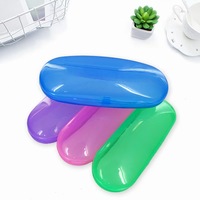 Logo personnalisé Stock coloré en plastique moulé par injection Etui à lunettes de stockage portable Etui à lunettes Pochette de rangement classique pour lunettes