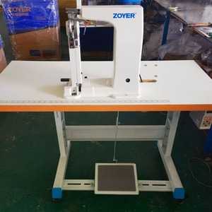 จักรเย็บผ้าอุตสาหกรรมแบบหัวเดียว Zoyer ZY 25 สำหรับเย็บขอบรองเท้า หนัง ปิดตะเข็บ และแยกขอบ - Product Image 1