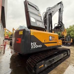 Excavatrice sur chenilles Hyundai HX220HD d'occasion d'origine coréenne, 21,42 tonnes, engin de chantier lourd, faible nombre d'heures de fonctionnement - Product Image 1