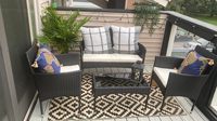 Ensemble de canapés en rotin d'extérieur moderne avec table basse en verre trempé, mobilier confortable 4 pièces pour patio, jardin, balcon, hôtel, parc
