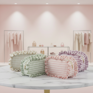 Pochette à maquillage à carreaux tendance, petite trousse de toilette à carreaux, joli cadeau pour femmes - Product Image 1