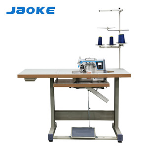 Máquina Overlock Industrial JAOKE Totalmente Automática de Cama Plana, Hierro y Plástico, 3/4/5 Hilos, Corte Automático de Hilo y Cortador, Alimentación Diferencial - Product Image 4