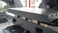 Centre d'usinage et machine VMC, machine de fraisage CNC 3/4/5 axes, centre d'usinage vertical BT40, capacité moyenne