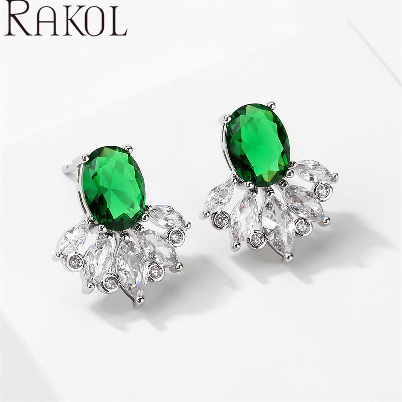 หินสีเขียวชุบสีขาว