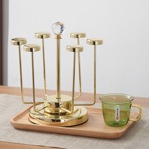 ที่วางถ้วยทองคำสุดหรูพร้อมถาดวางของทรงกลมสำหรับถ้วยชา ใช้ในบ้าน ครัวเรือน พร้อมที่ระบายน้ำ - Product Image 1