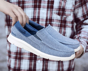 Canvas shoes for men comfortable for <b>long</b> wear. Men's <b>slip</b>-on casual shoes, flat bottom canvas trendy shoes for men - Product Image 2