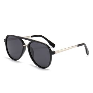 New Coming Wholesale pilot Polarized Gradient Color Women Sunglasses Unisex Metal <b>Frame</b> Custom Logo 6 Colors <b>Plastic</b> Lenses - Product Image 4