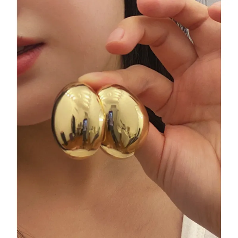2 Desain Tidak Teratur Lingkaran Oval Geometris Stud Earrings Polos Bola Berongga Hoop Earrings Wanita Pernyataan Perhiasan 2023 Hot