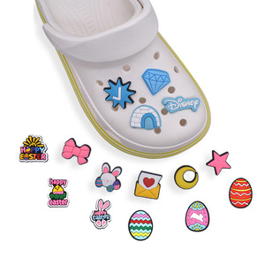 Décoration <span class=keywords><strong>de</strong></span> chaussures Charms <span class=keywords><strong>pour</strong></span> sabots Sandales Cartoon Charms Accessoires Charms Cadeaux <span class=keywords><strong>de</strong></span> fête <span class=keywords><strong>de</strong></span> Pâques <span class=keywords><strong>pour</strong></span> filles garçons enfants adolescents - Product Image 2