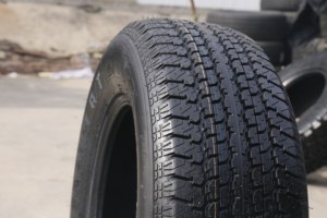 Nouveaux pneus de voiture 265/70R17 121/118Q 12PR Pneus radiaux sans chambre à air toutes saisons pour SUV et pick-up - Product Image 4