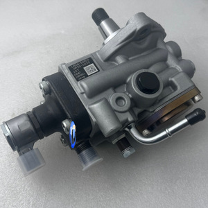 1J508-50500ปั๊มเชื้อเพลิงของ Kubota สำหรับเครื่องยนต์ดีเซล V3800-TIE4B - Product Image 1