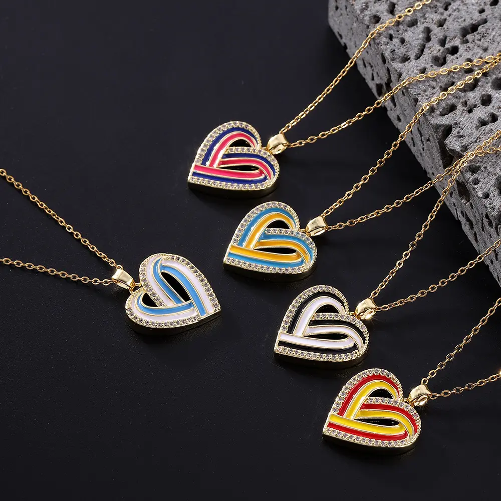 Wholesale Cubic Rhinestone 18k Gold Plated Heart Shaped Pendant Necklace Women 2023 Fashion Jewelry
