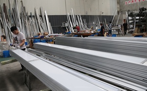 Porte <span class=keywords><strong>Scorrevoli</strong></span> Moderne in PVC Effetto Ghiaccio per Negozi, Porte Pieghevoli a Fisarmonica in Policarbonato Cristallino Competitive - Product Image 2