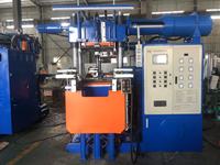 Máquina de Moldeo por Inyección Horizontal con Rendimiento Estable