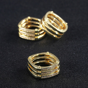 Anello Dorato per Uomo, Gioielli alla Moda Scintillanti, Vendita all'Ingrosso - Product Image 2