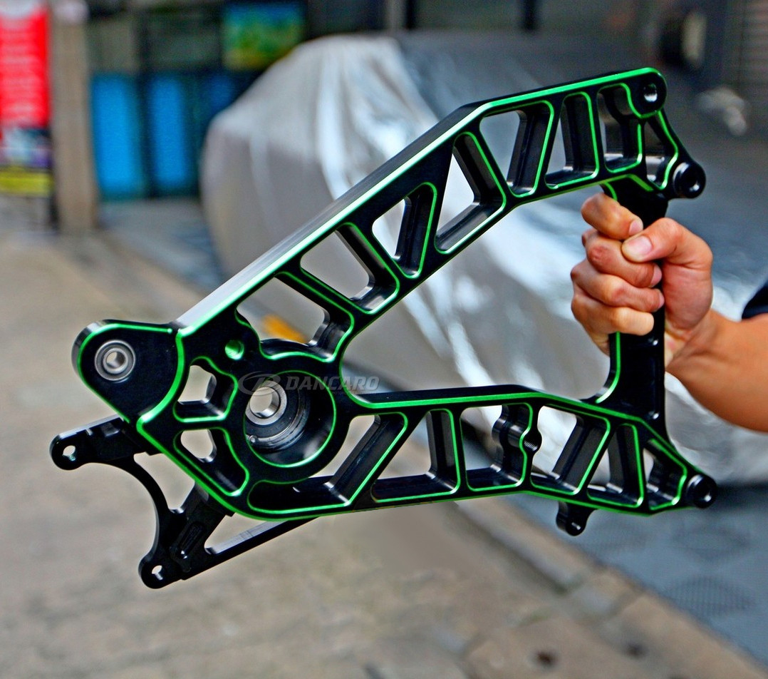 2024 yamaha xmax 300 accessories