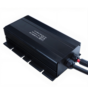ตัวแปลงไฟรถยนต์กำลังสูงแบบไร้แกนอะลูมิเนียม 42-90V เป็น 12V 100A 1200W ประสิทธิภาพ 90% สำหรับรถกอล์ฟ รุ่น Low HJ12V100A-G - Product Image 1
