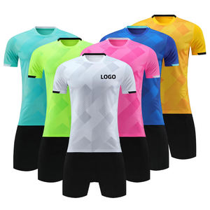 Cómoda camiseta de fútbol de equipo con estampado de números hecha de tela elástica - Product Image 5