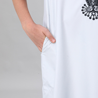 Nouvelle Collection 2026 : Thobe Gris à Manches Courtes Brodé pour Garçons – Robe Arabe Musulmane, Kandura, Jubba, Vêtement Islamique pour Enfants, Qamis pour Ramadan et Aïd