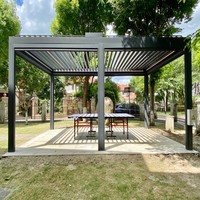 Espace extérieur à prix d'usine avec entraînement intelligent automatique Stores roulants électriques extérieurs à glissière pour une ombre sans effort