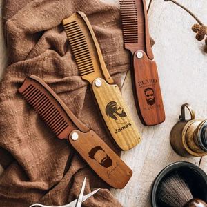 Peigne à cheveux en bois pliable et antistatique, personnalisable avec gravure de nom, idéal pour le maquillage – Vente en gros - Product Image 1
