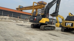 Excavadora Volvo EC210 con Motor Cummins, Válvulas HYDAC, Componentes ENERPAC, Equipo de Construcción de Servicio Pesado de 20 Toneladas, Cucharón de Excavación - Product Image 2