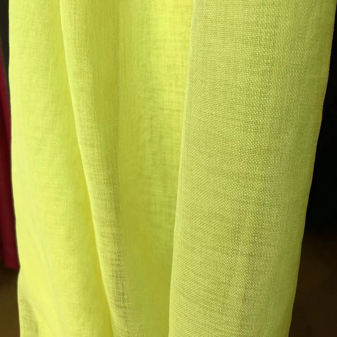 FLEUR JAUNE
