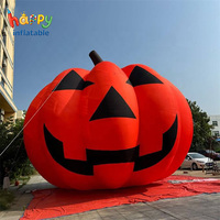 Chat noir gonflable d'Halloween sur citrouille, modèle de chat gonflable avec chapeau de sorcière pour la décoration extérieure de jardin et de centre commercial