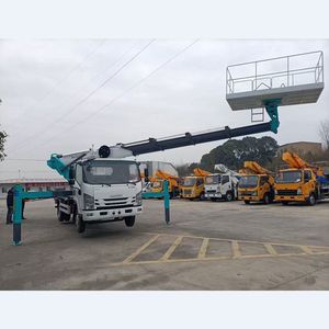 Camión ISUZU Nuevo con Plataforma Elevadora de Gran Tamaño, Motor Diésel 3.0T y Transmisión Manual - Product Image 3