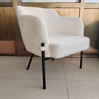 Fauteuil de salon contemporain neuf au design élégant, en tissu, avec pieds en métal et dossier solide