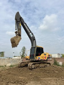 Excavatrice sur chenilles hydraulique Volvo EC220DL de 22 tonnes, d'occasion, excellente stabilité, en excellent état, disponible en stock - Product Image 6