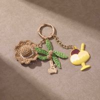 EDGE Pendentif tressé fait main pour femme, thème été, plage, palmier, noix de coco, chapeau, crème glacée, porte-clés, breloque de sac, bijou fantaisie