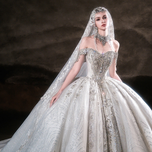 Robe de mariée moderne LSHT114 en ivoire royal à col montant, longue, en dentelle florale avec appliques de cristaux, pour femme, idéale pour les fêtes - Product Image 3