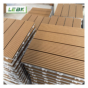 Dalles de terrasse extérieures en WPC - Antidérapantes, à clipser, design moderne, surface imitation bois, composite DIY pour jardin et parc - Product Image 3