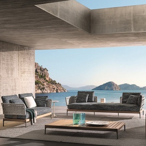 Set di Divani da Esterno Moderni in Teak e Rattan, Stile Minimalista Italiano, Personalizzabili con Cuscini Morbidi per Patio, Balcone, Giardino, Cortile - Uso Alberghiero - Product Image 1