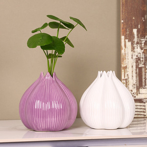 Mystic Arts Ceramic Onion Vase White And Purple Tabletop Decor For Living Room Flower Arrangement Art <b>Container</b> - Product Image 4