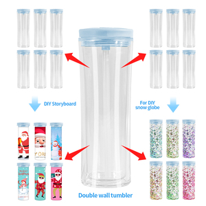 Vaso acrílico transparente de doble pared de 20 oz, preperforado, para cerveza, tipo globo de nieve, con tapa de color <span class=keywords><strong>y</strong></span> pajita, tipo botella con boquilla. - Product Image 1