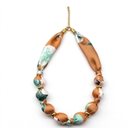 Collier bohème fait main en fil de soie perlé, tissu imprimé noué, bijoux ethniques géométriques pour femmes