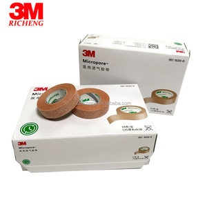 Cinta Quirúrgica <span class=keywords><strong>Micropore</strong></span> Tan de <span class=keywords><strong>3M</strong></span> 1533-0, <span class=keywords><strong>Color</strong></span> <span class=keywords><strong>Piel</strong></span>, Cinta Médica de 1.25cmx9.1m, 24 Rollos/Caja, Versión en Inglés/Chino - Product Image 4